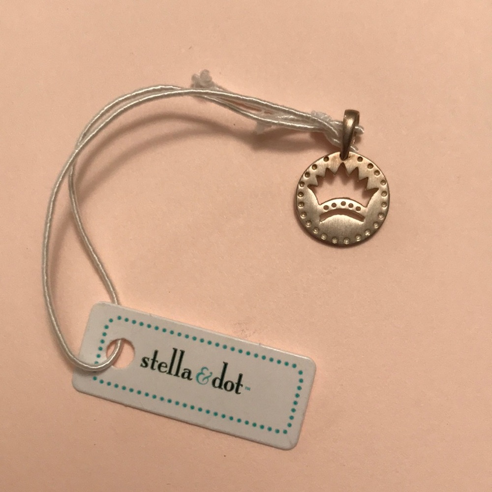 Stella + Dot Royal Accessory Charm
